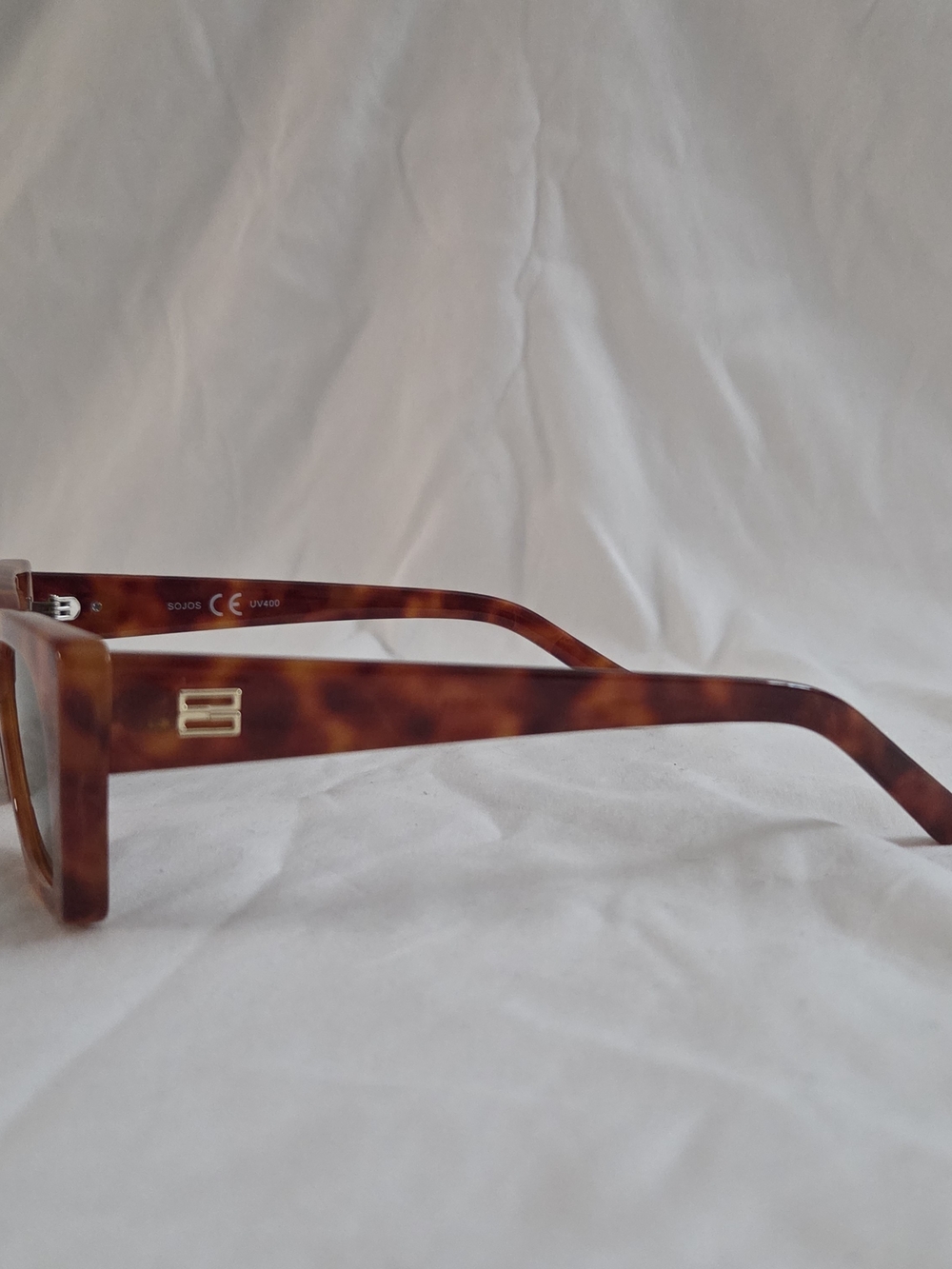 Tortoise Shell Rectangular Sunglasses - Picture 3 of 5